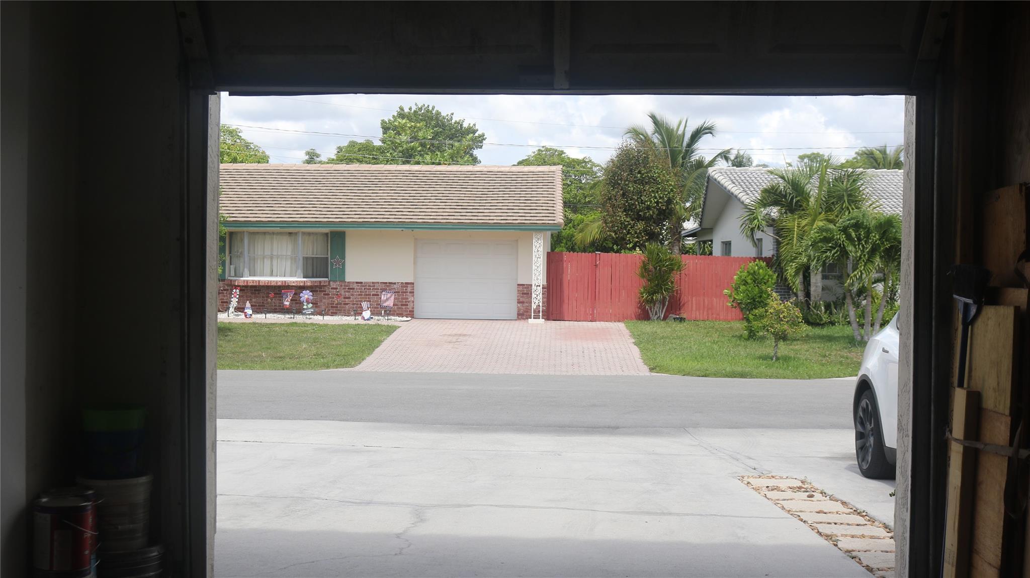 4105 NW 78th Ter