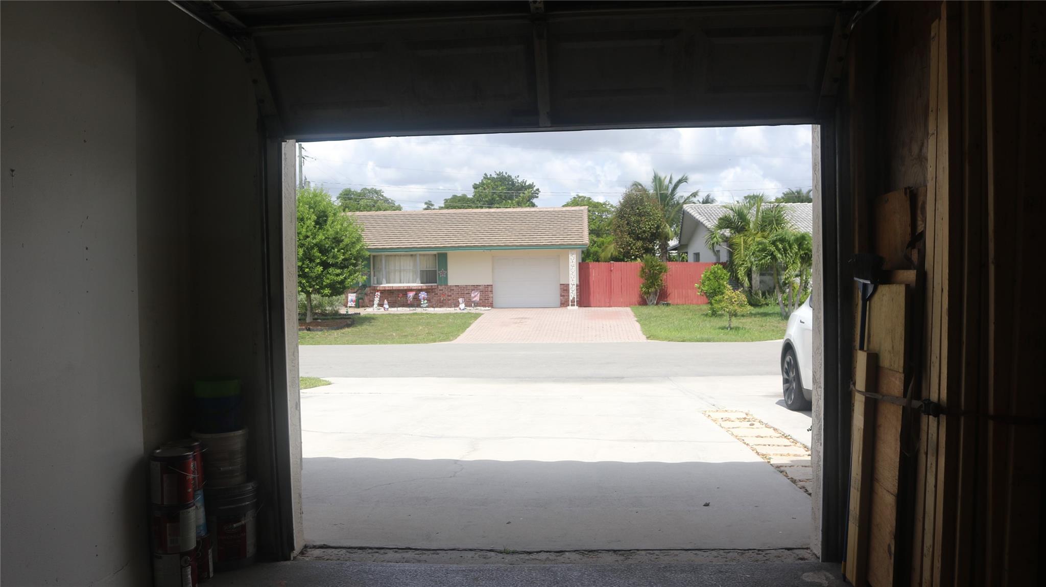 4105 NW 78th Ter