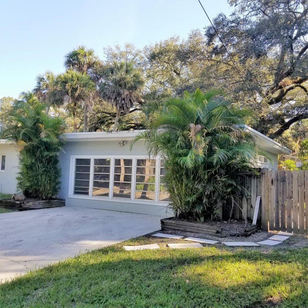 Photo of 1550 SW 23rd Court #B, Fort Lauderdale, FL 33315 (MLS # R10791575)