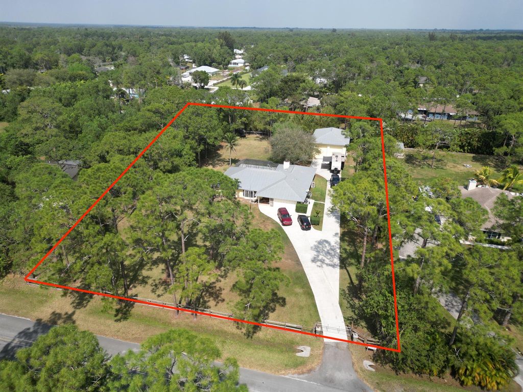 Photo of 12785 Sandy Run, Jupiter, FL 33478 (MLS # R10870928)