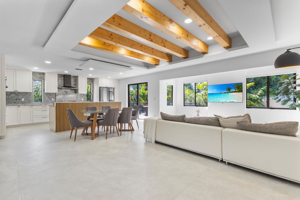 Photo of 501 NW High St, Boca Raton, FL 33432 (MLS # R11160693)