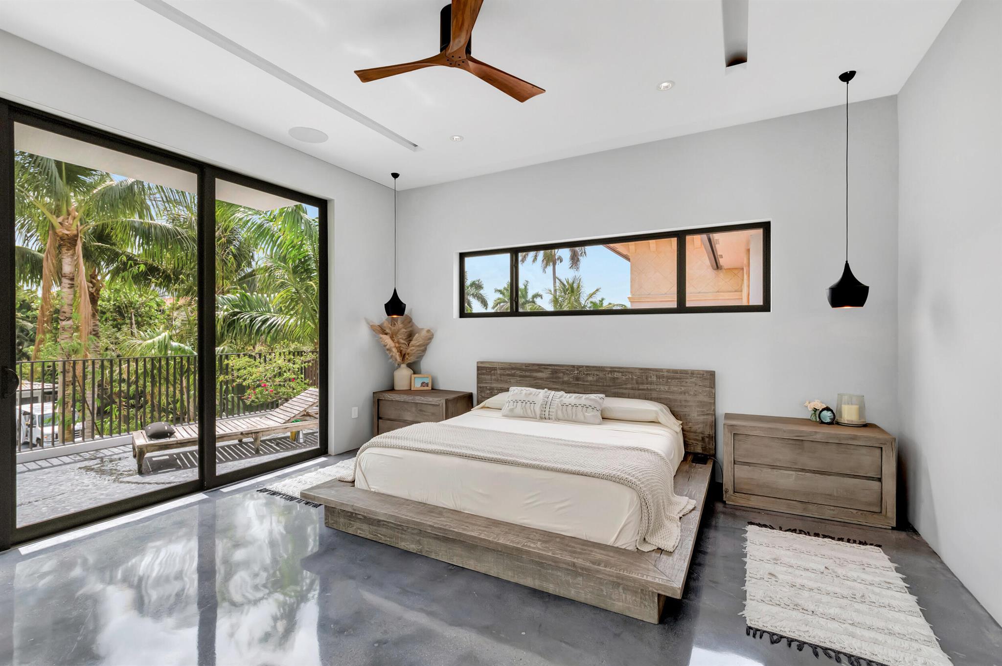 HILLSBORO SHORES SEC - Residential