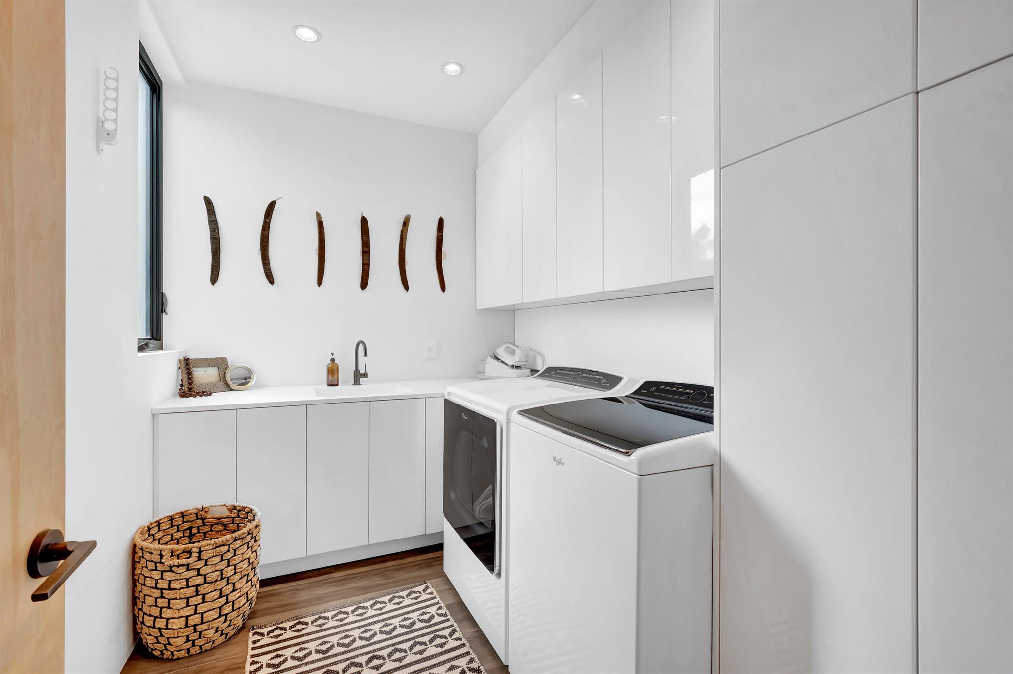 HILLSBORO SHORES SEC - Residential
