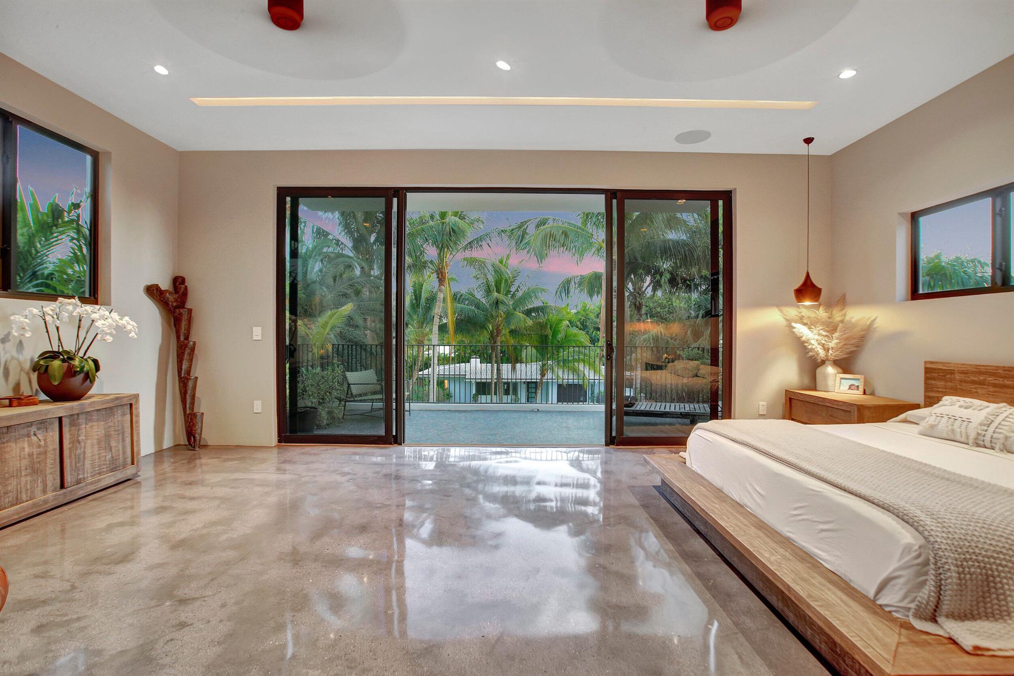 HILLSBORO SHORES SEC - Residential