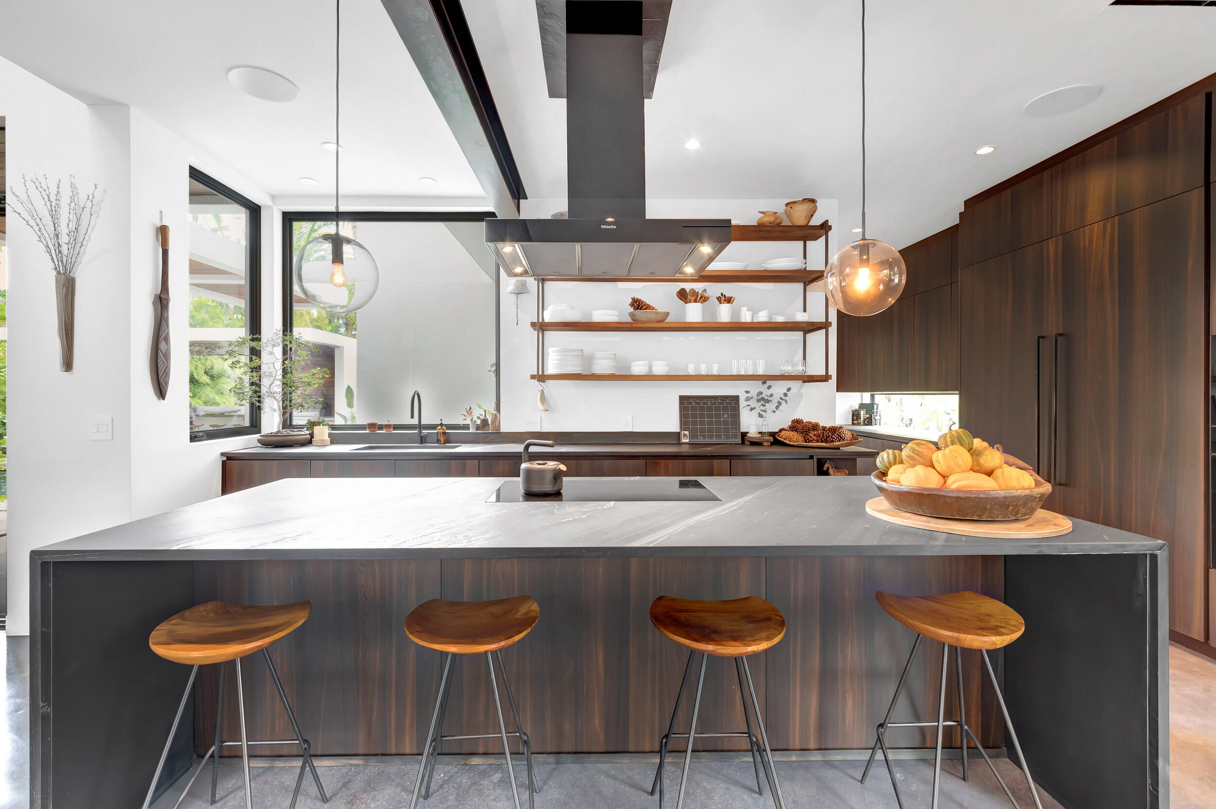 HILLSBORO SHORES SEC - Residential