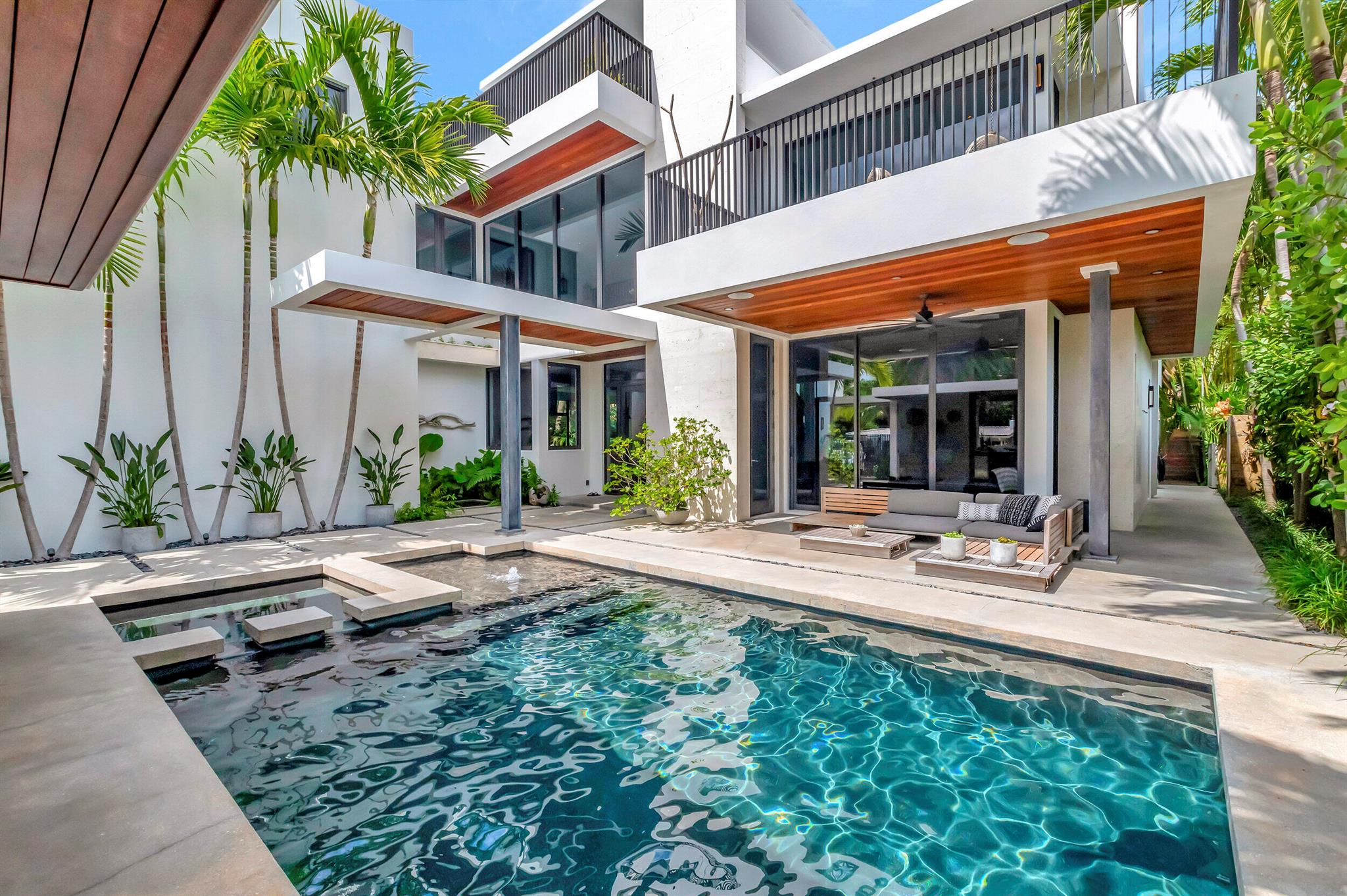HILLSBORO SHORES SEC - Residential