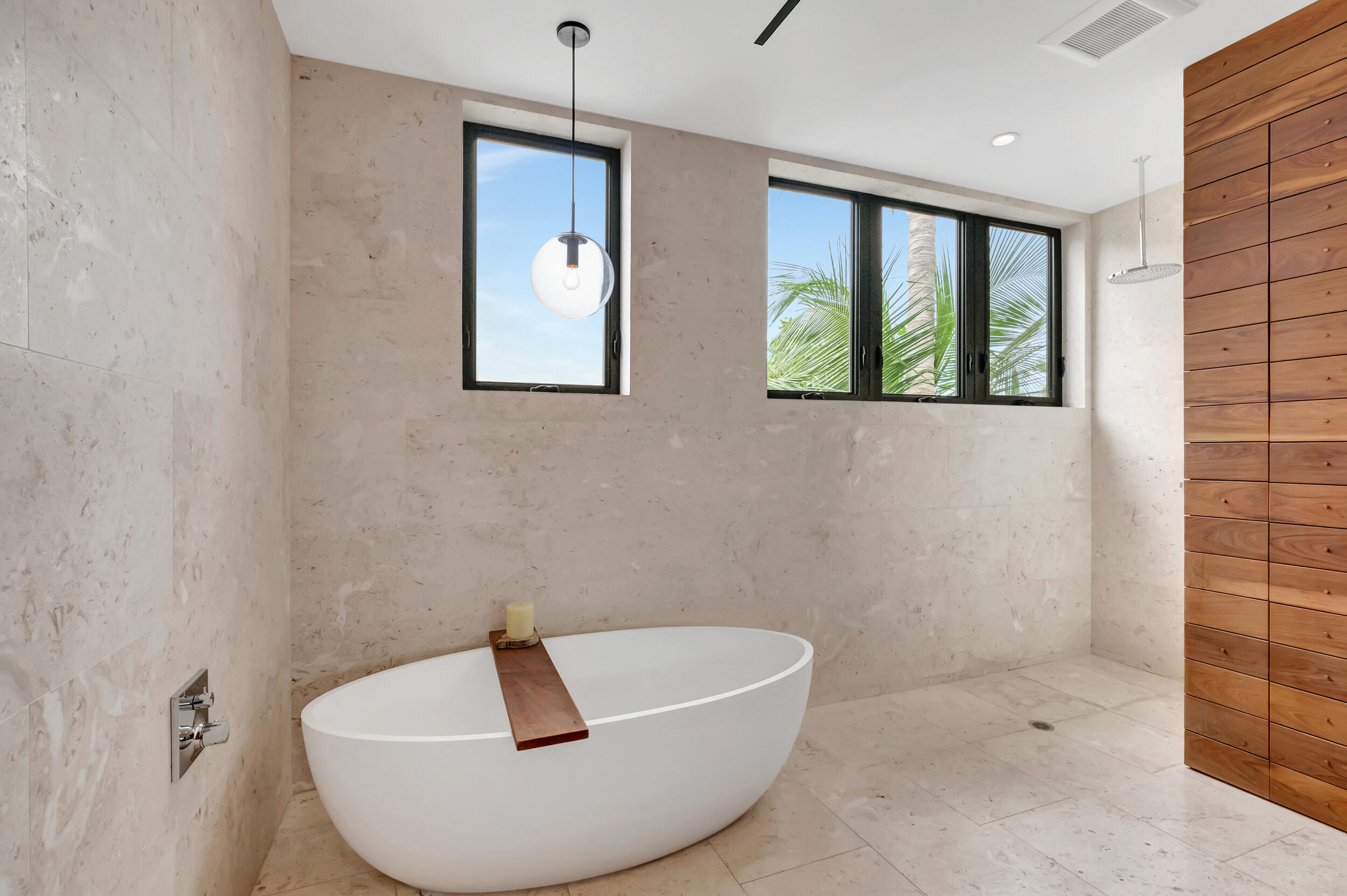 HILLSBORO SHORES SEC - Residential