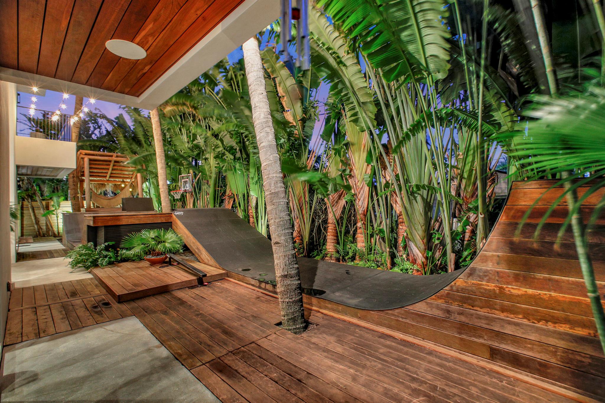 HILLSBORO SHORES SEC - Residential
