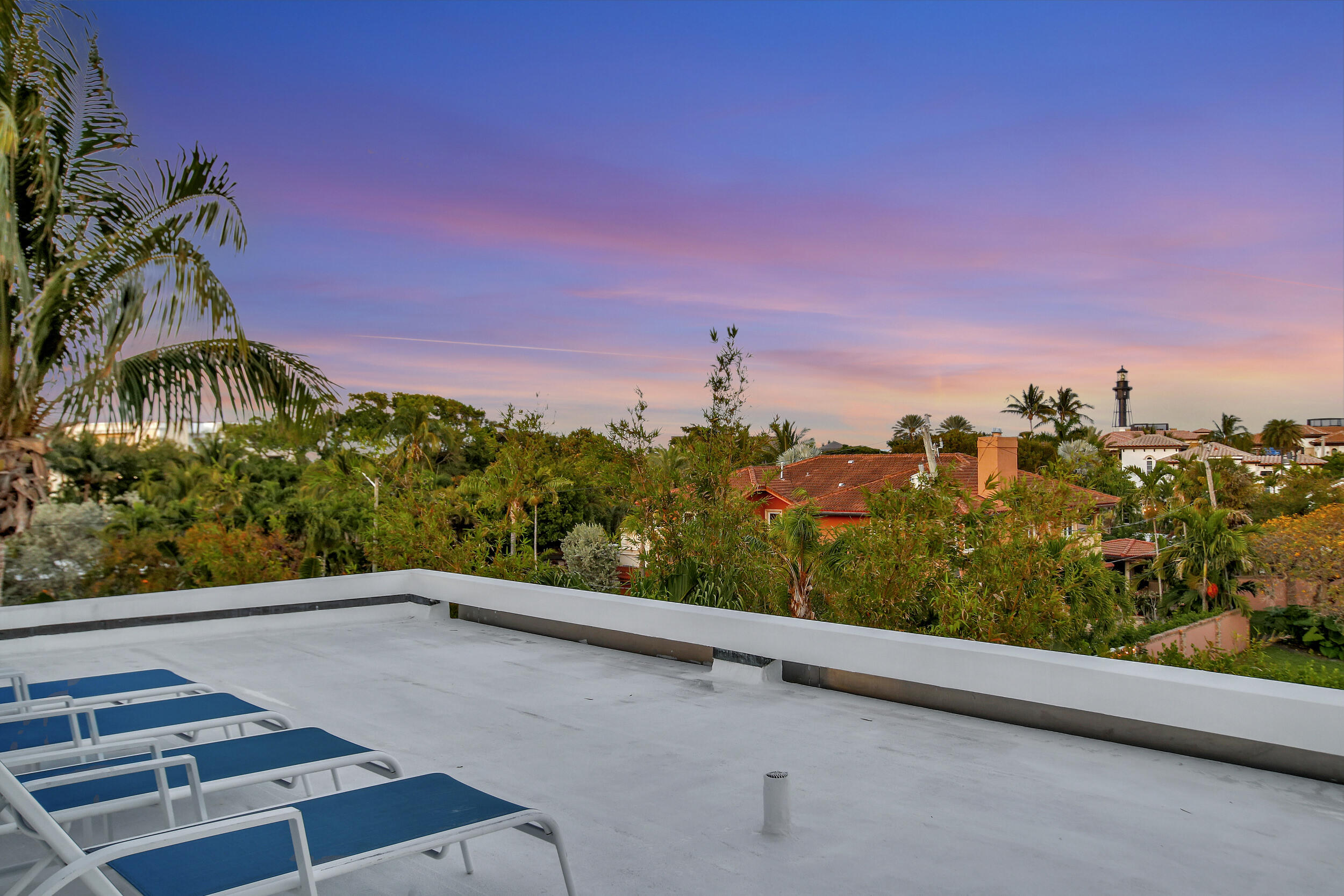 HILLSBORO SHORES SEC - Residential