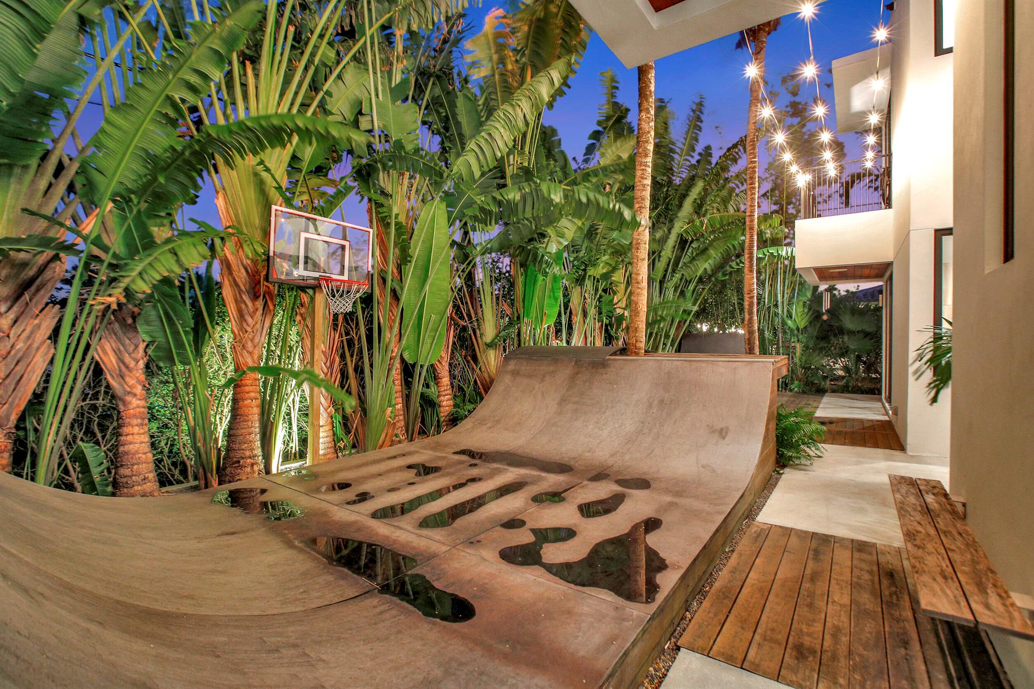 HILLSBORO SHORES SEC - Residential