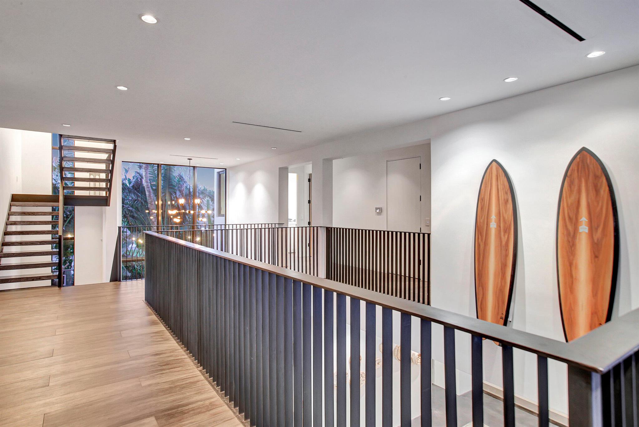 HILLSBORO SHORES SEC - Residential
