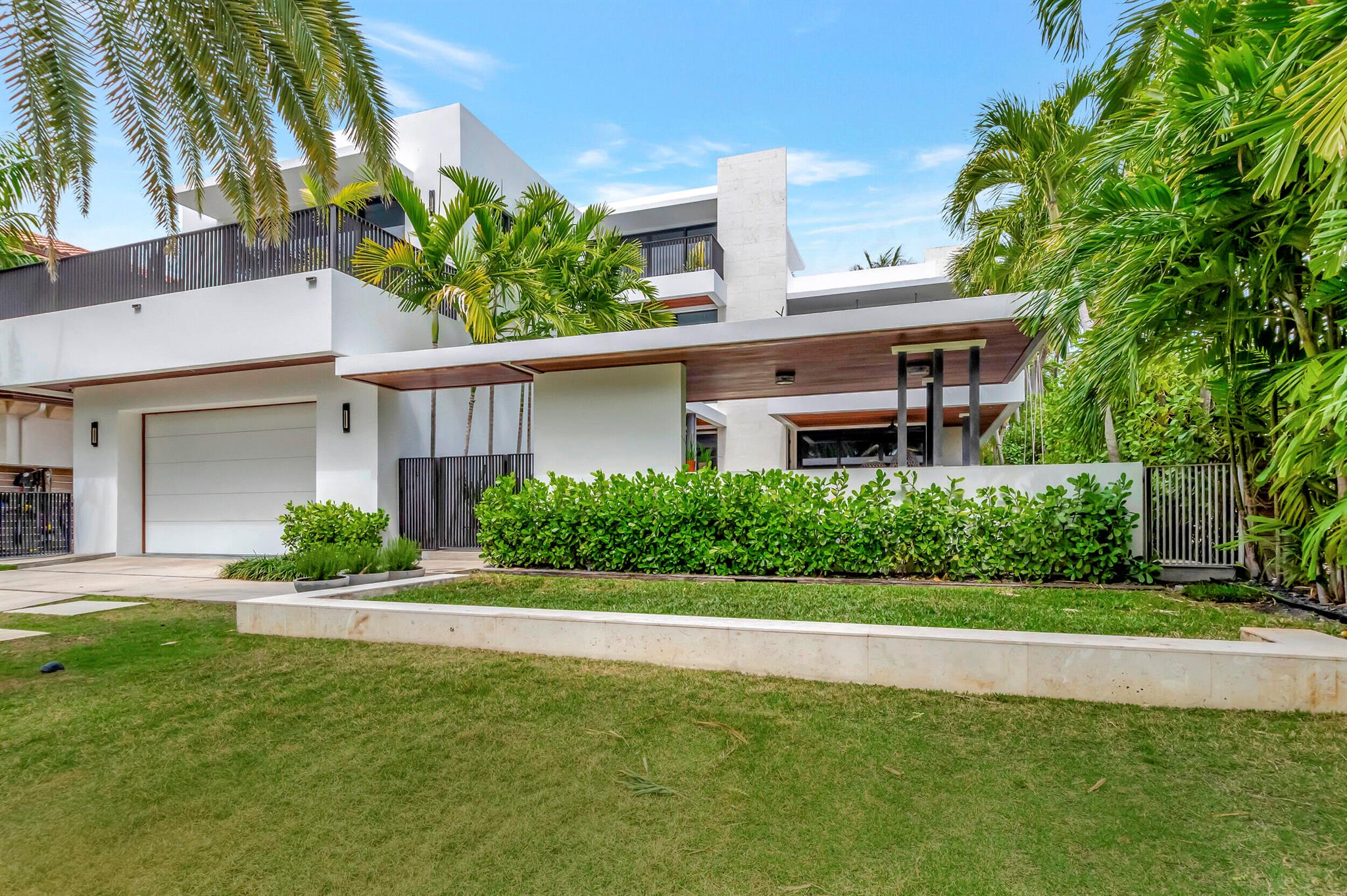 HILLSBORO SHORES SEC - Residential