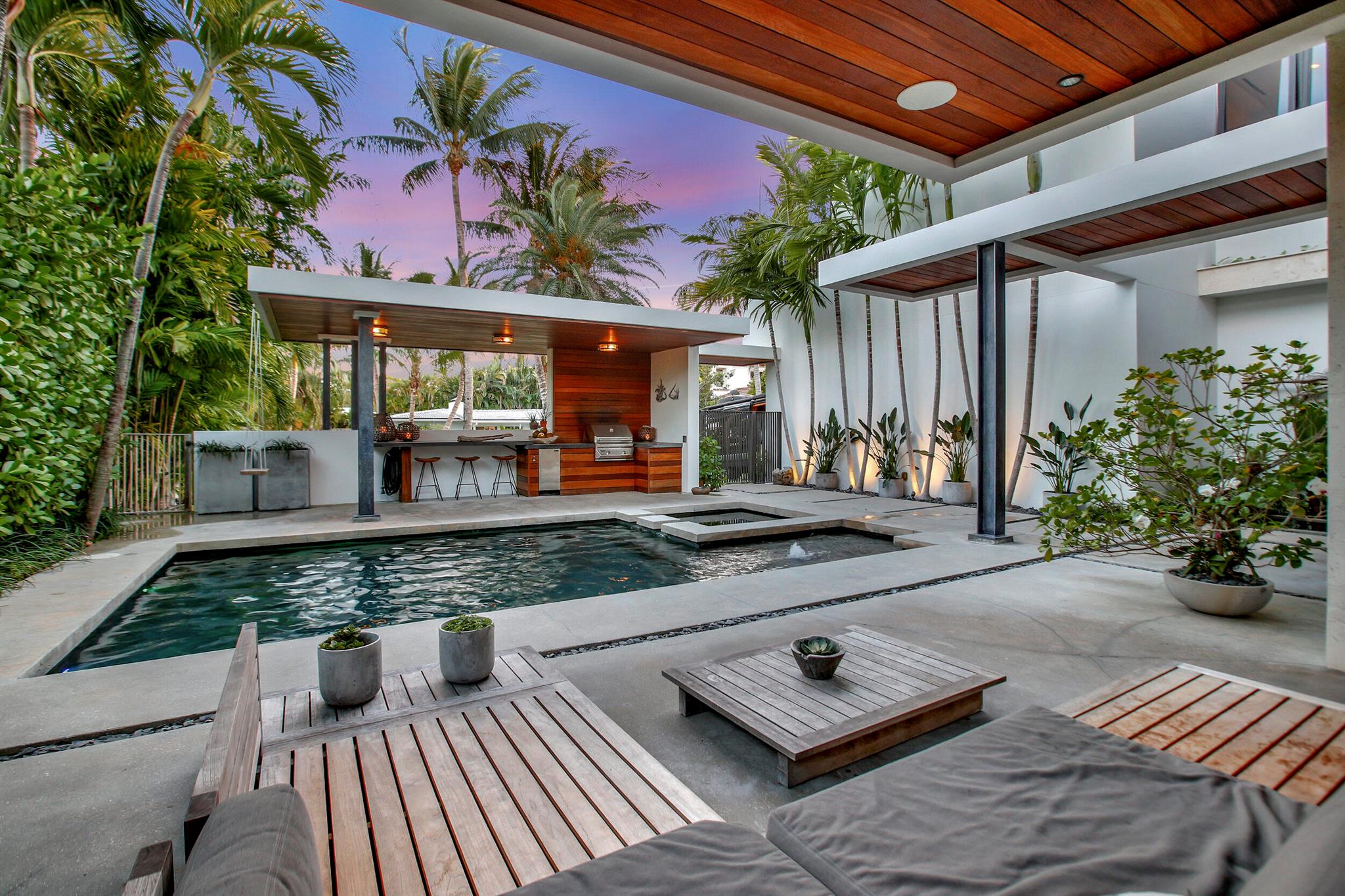 HILLSBORO SHORES SEC - Residential