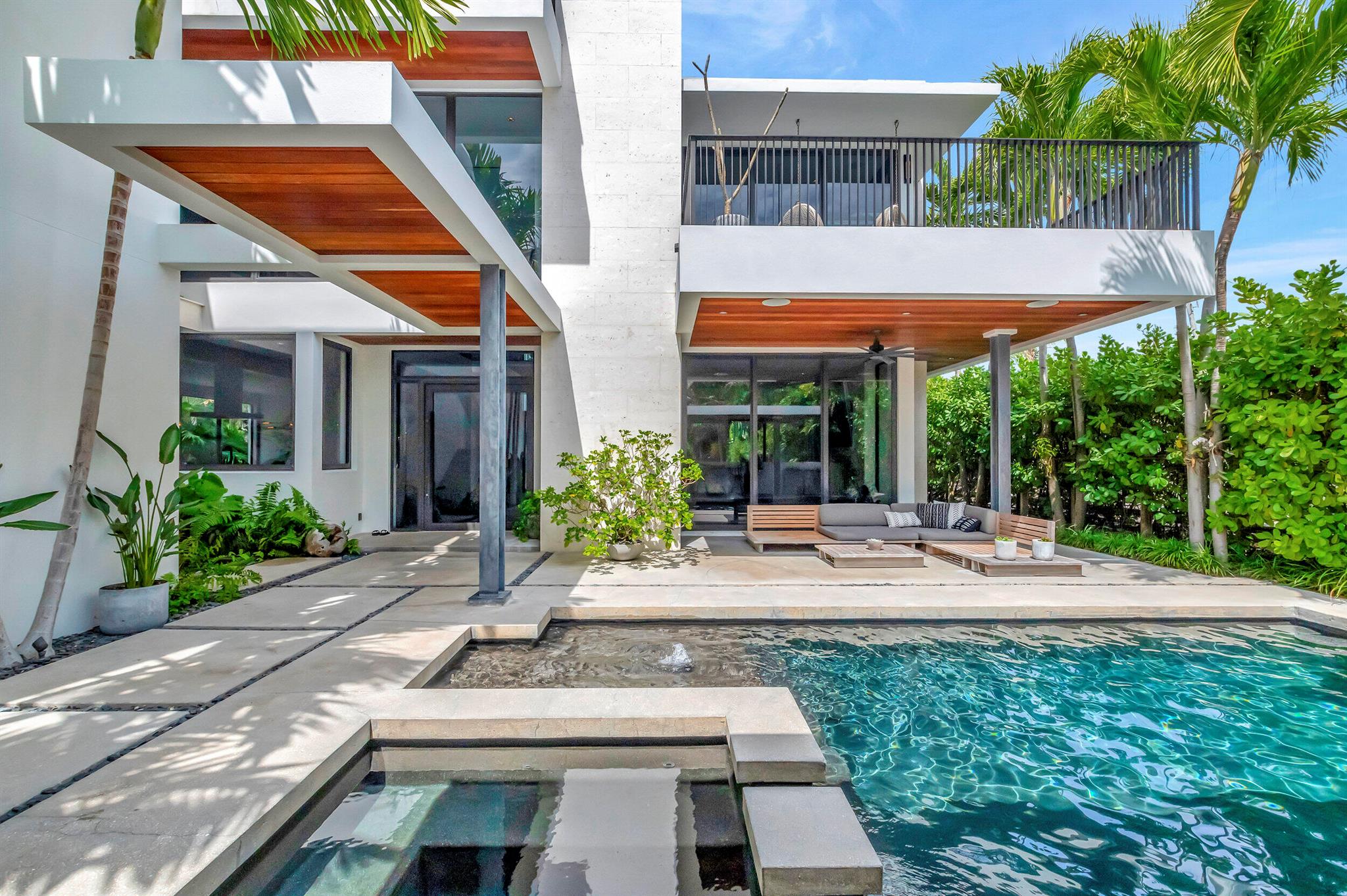 HILLSBORO SHORES SEC - Residential