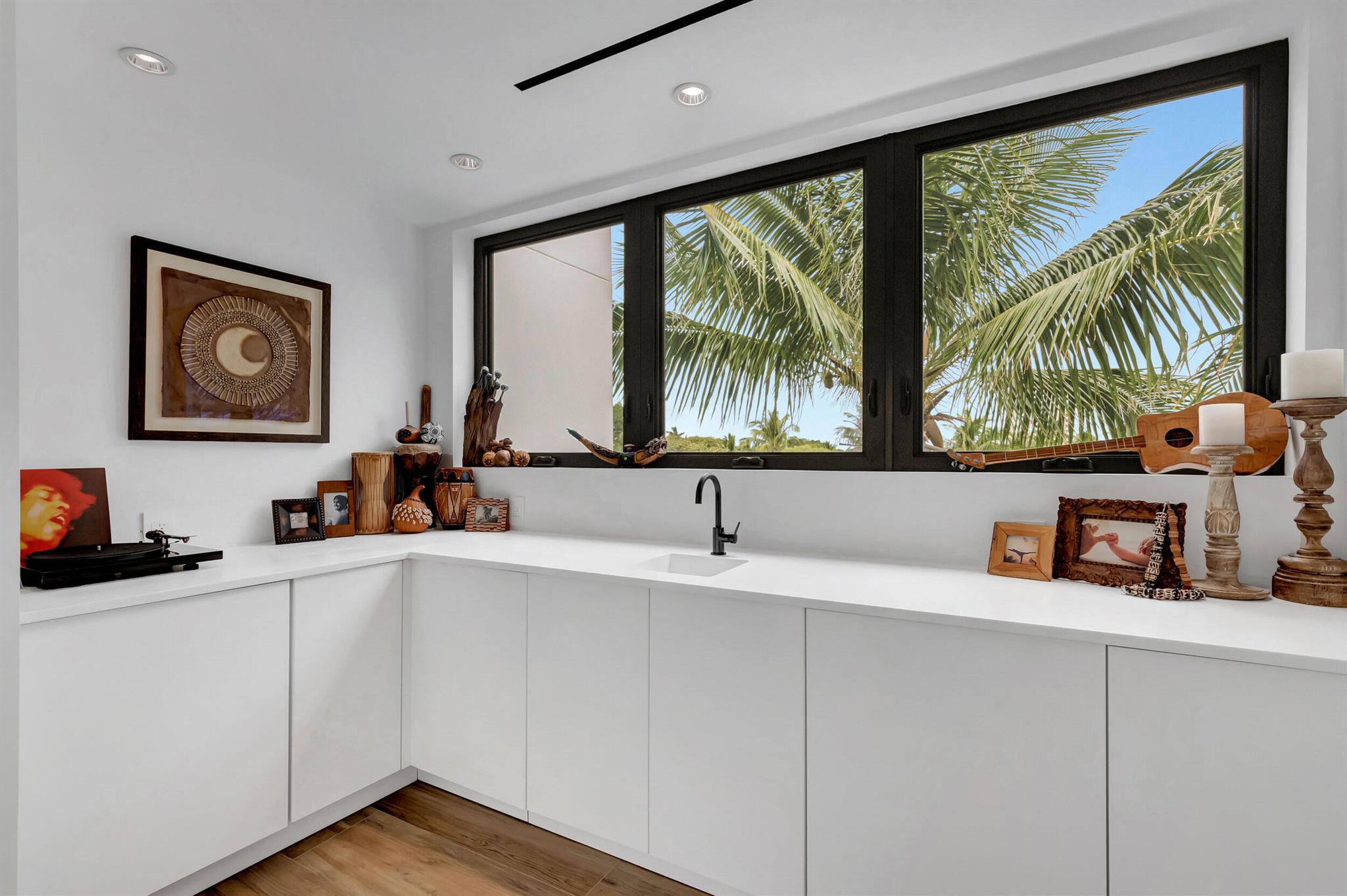 HILLSBORO SHORES SEC - Residential