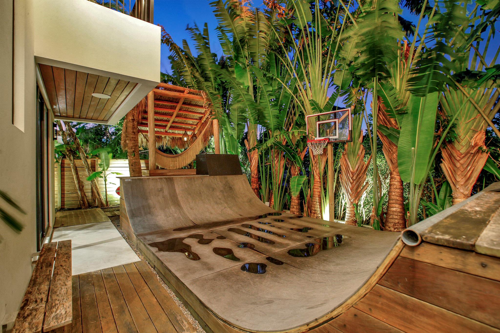 HILLSBORO SHORES SEC - Residential