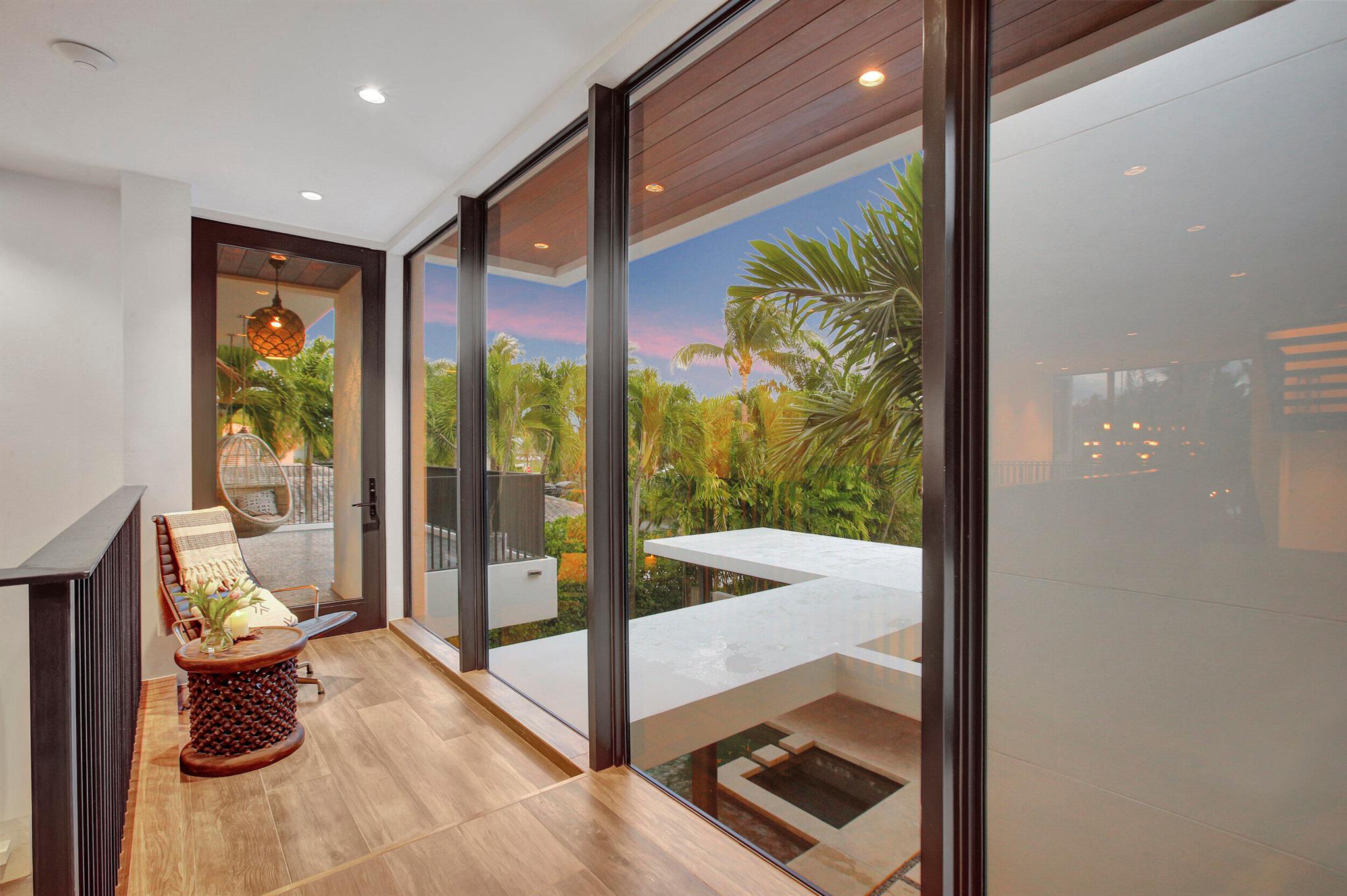 HILLSBORO SHORES SEC - Residential