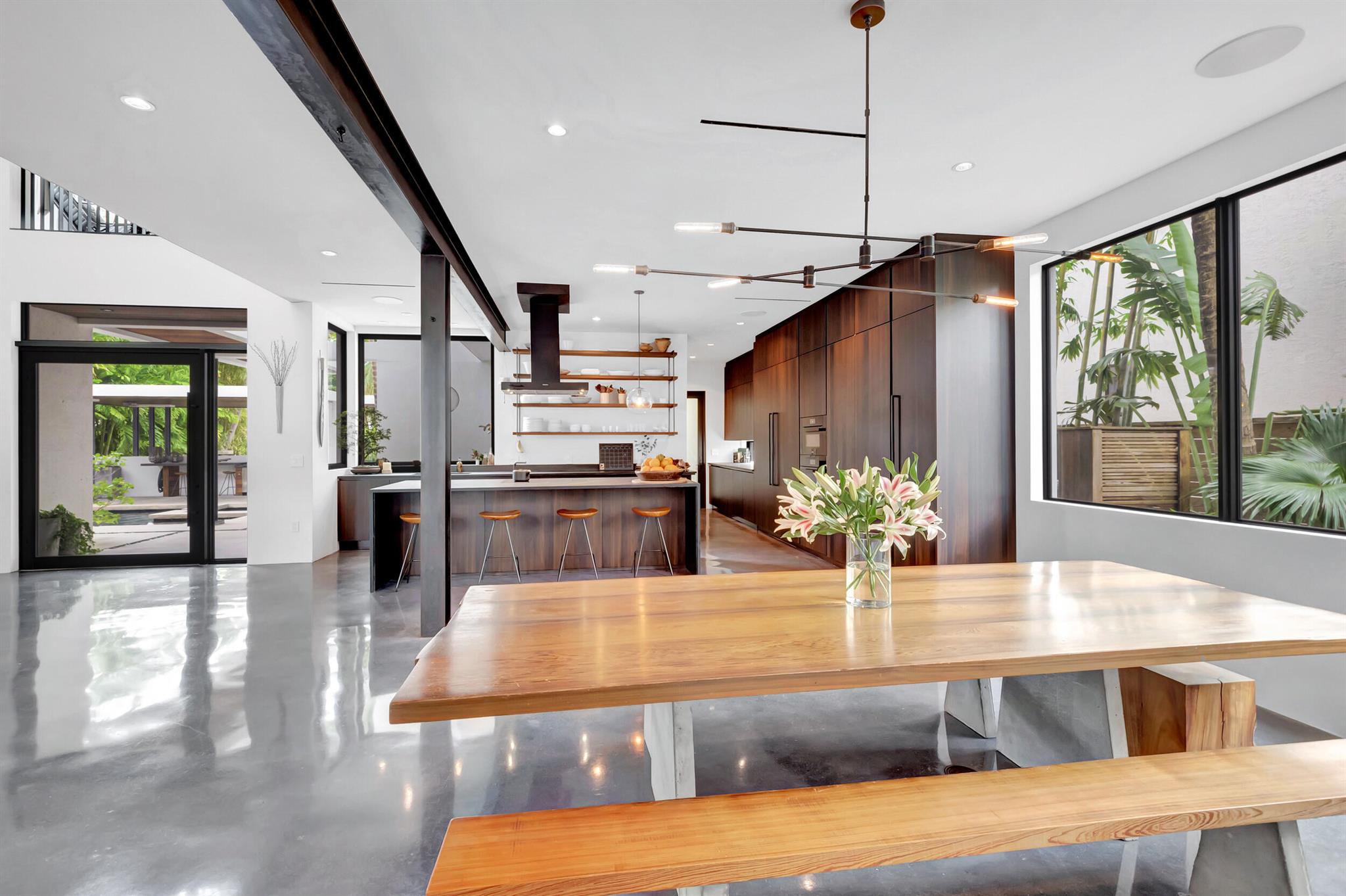 HILLSBORO SHORES SEC - Residential