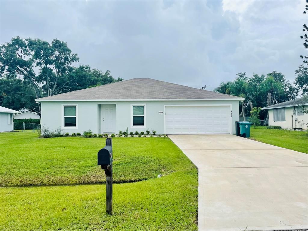 Photo of 755 SE Carnival Avenue, Port Saint Lucie, FL 34983 (MLS # R10741874)