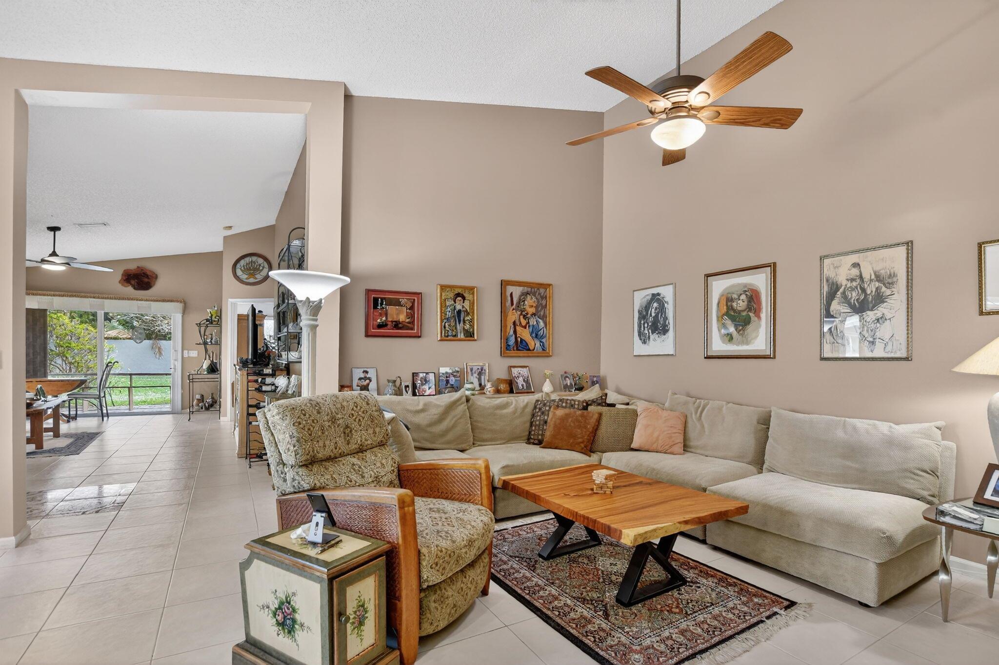 BOCA GARDENS - Residential