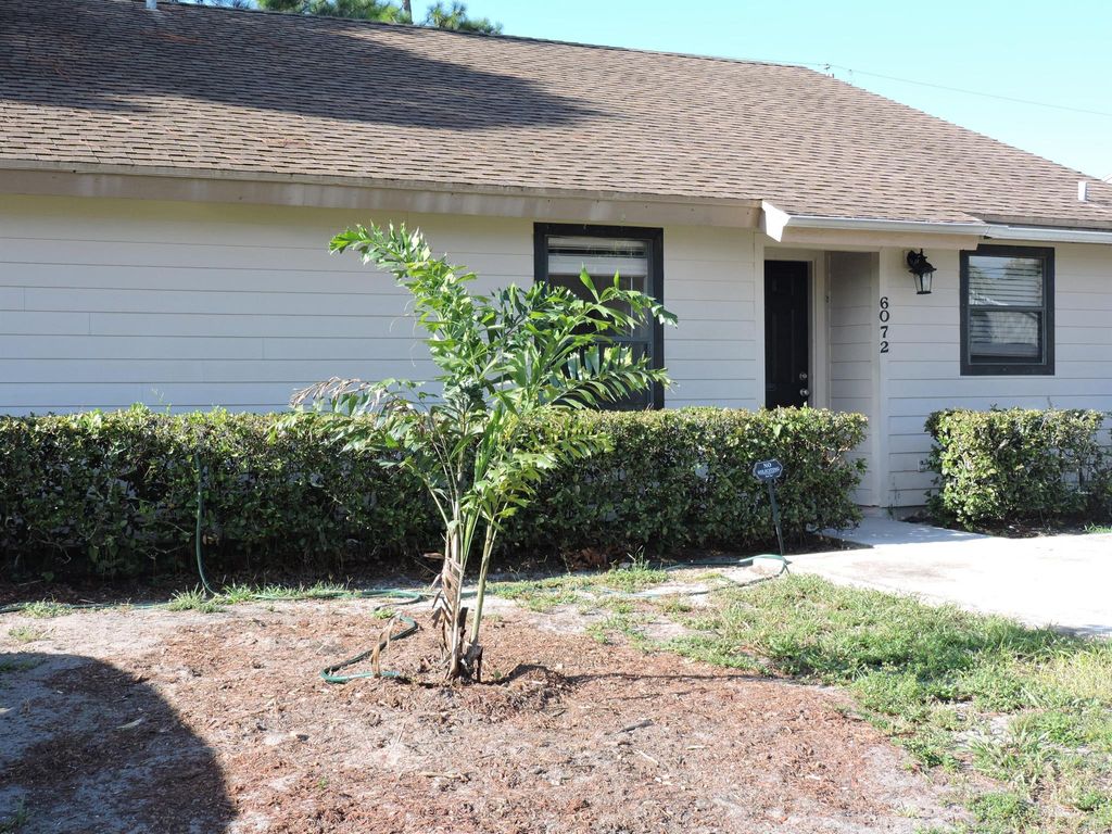 Photo of 6072 Roger Street, Jupiter, FL 33458 (MLS # R11113667)