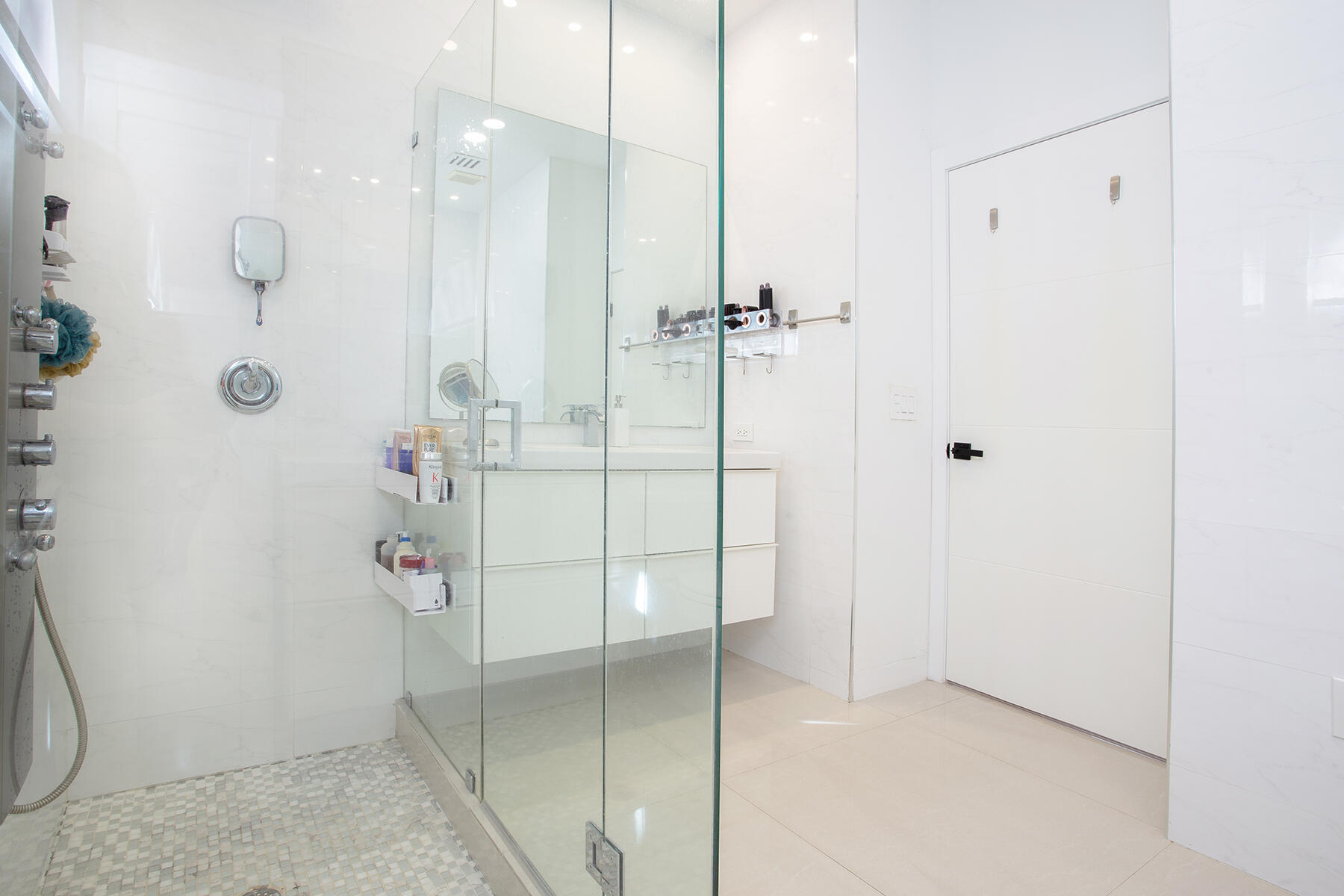 PEMBROKE FALLS - PHASE 1 - Residential Lease