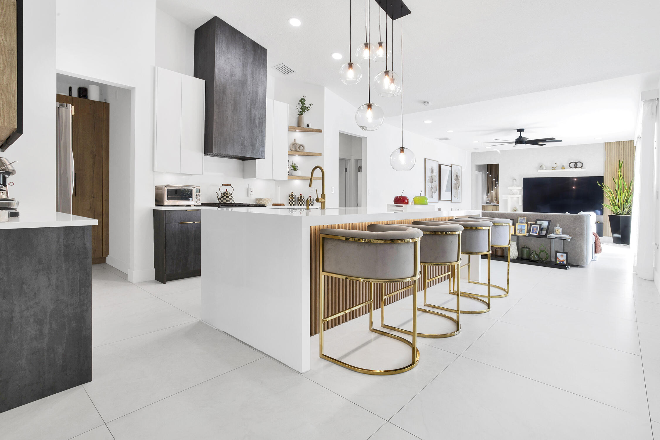 PEMBROKE FALLS - PHASE 1 - Residential Lease