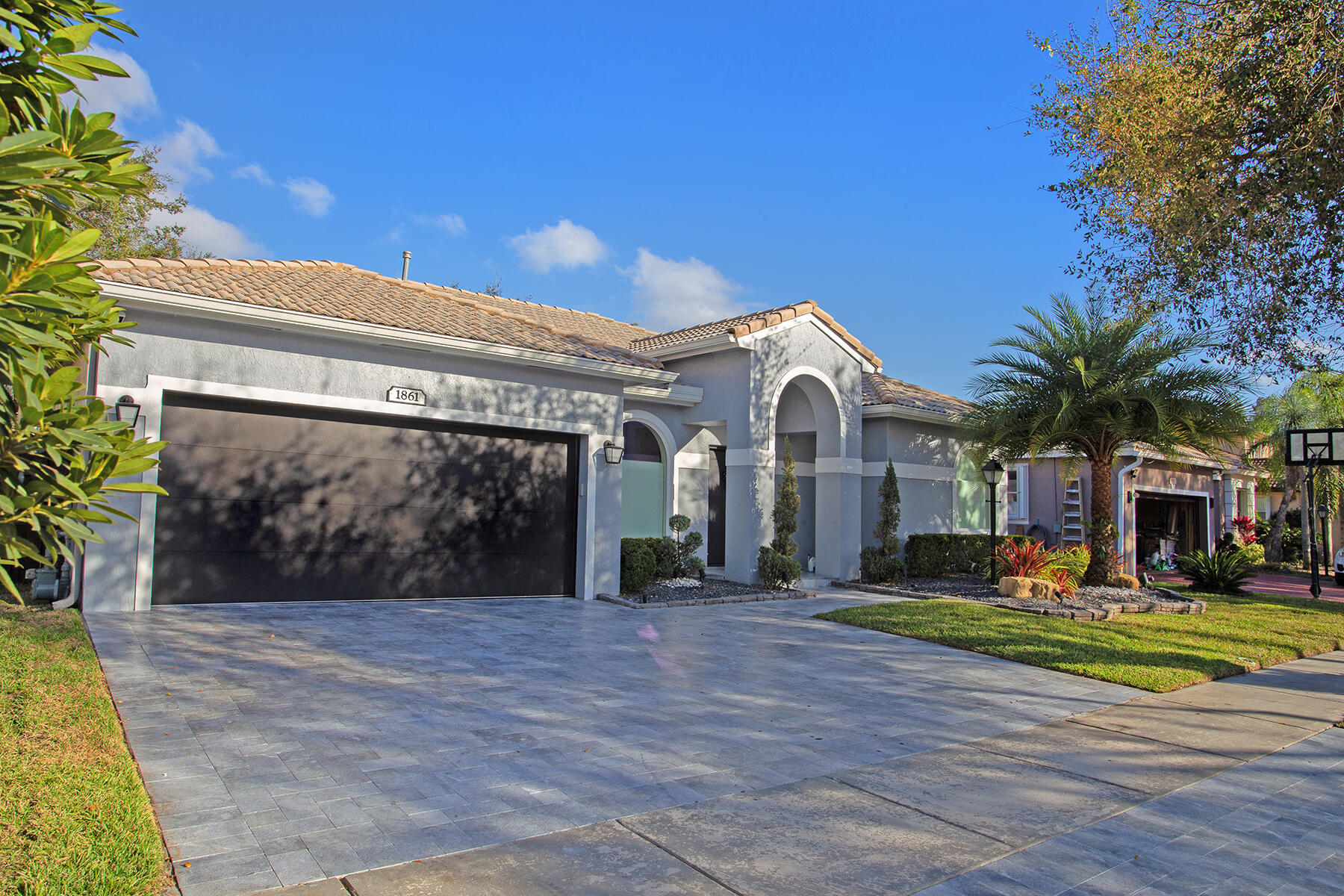 PEMBROKE FALLS - PHASE 1 - Residential Lease