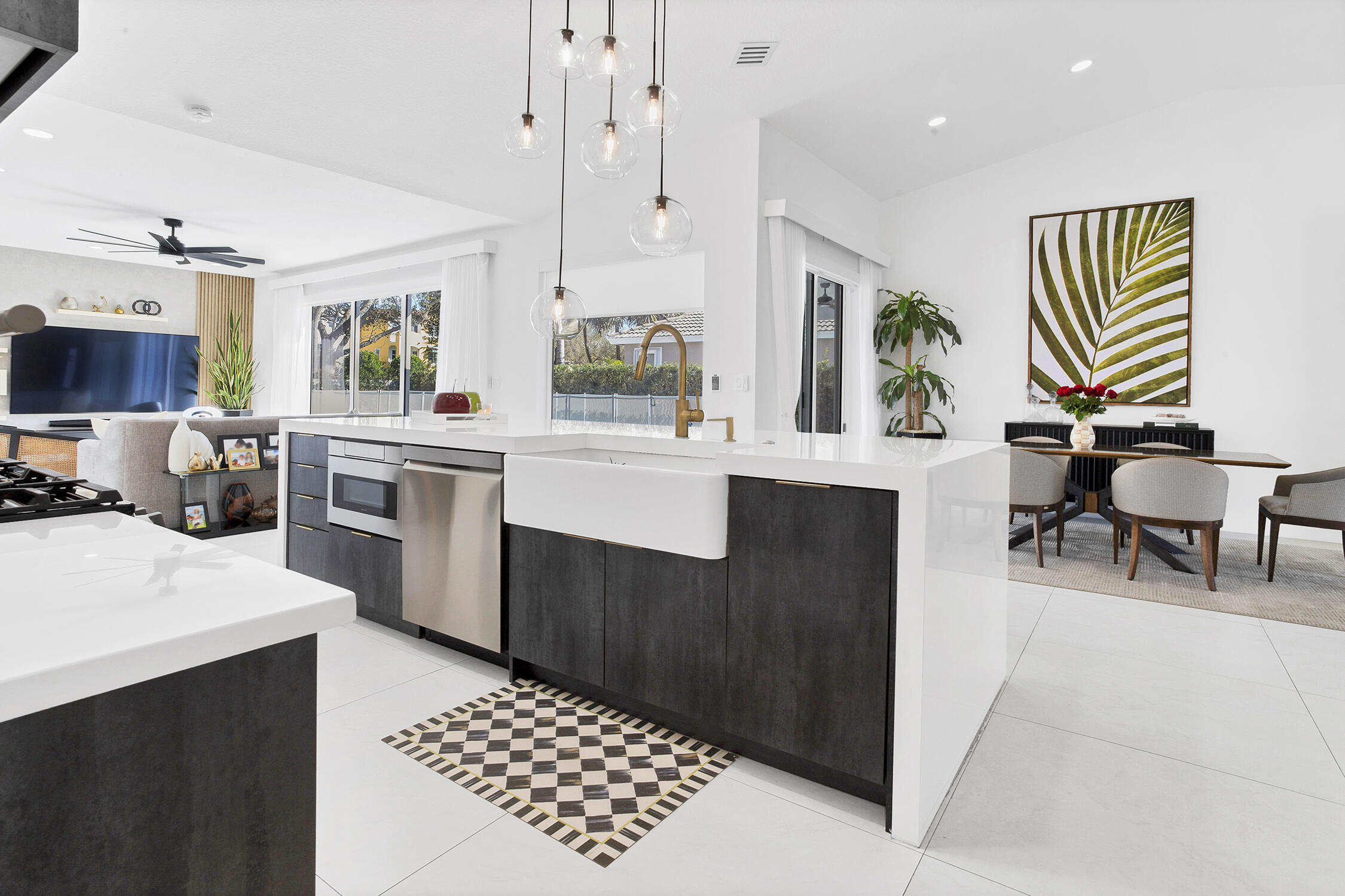 PEMBROKE FALLS - PHASE 1 - Residential Lease