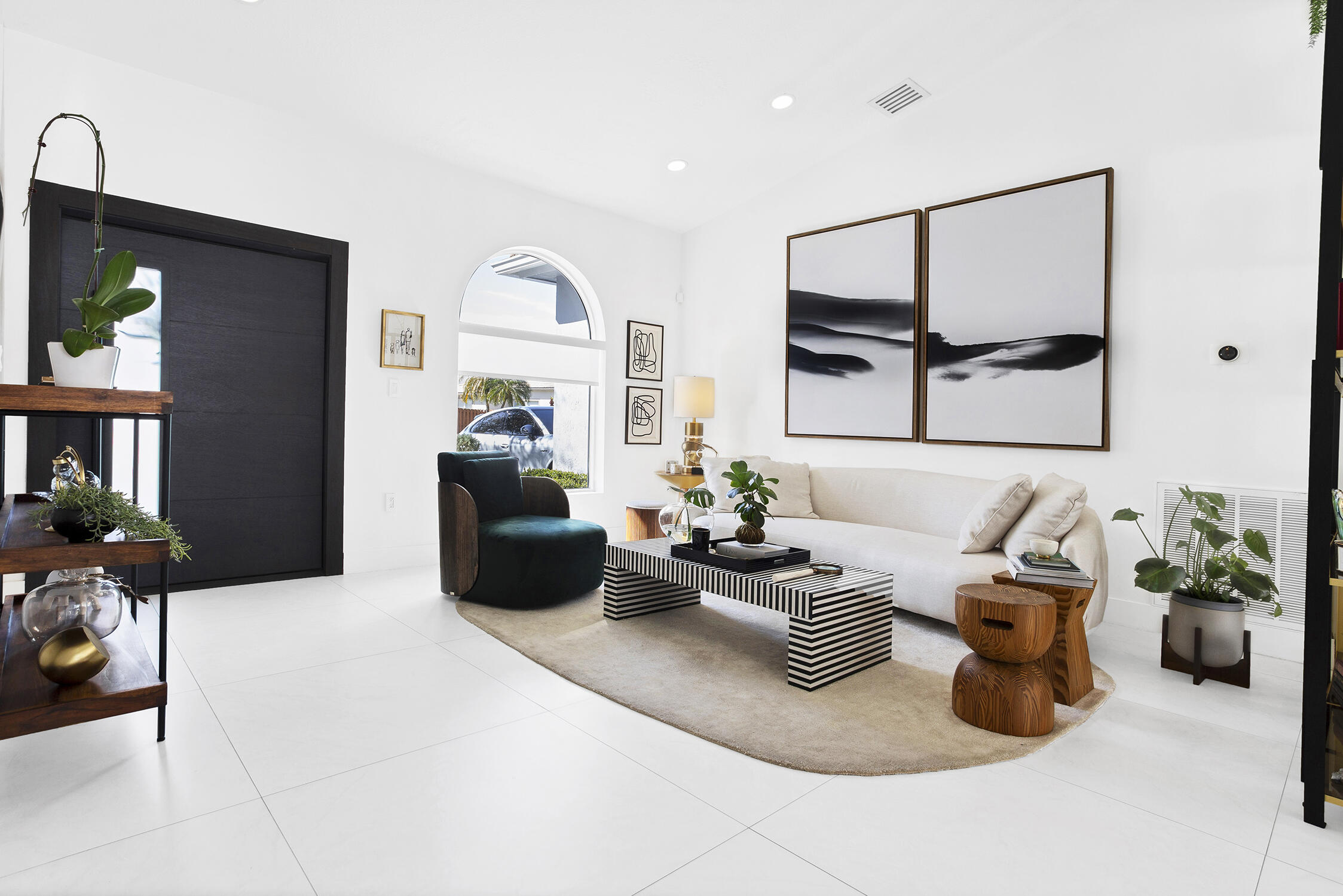 PEMBROKE FALLS - PHASE 1 - Residential Lease