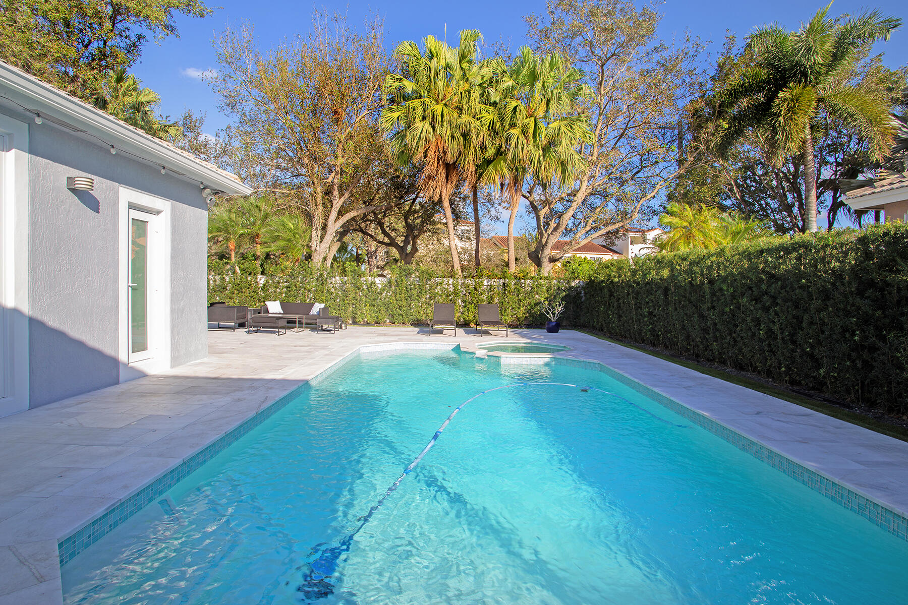 PEMBROKE FALLS - PHASE 1 - Residential Lease