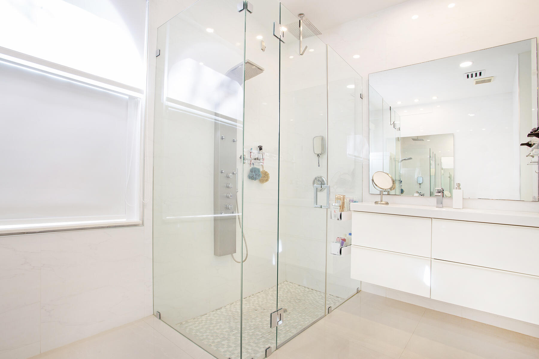 PEMBROKE FALLS - PHASE 1 - Residential Lease