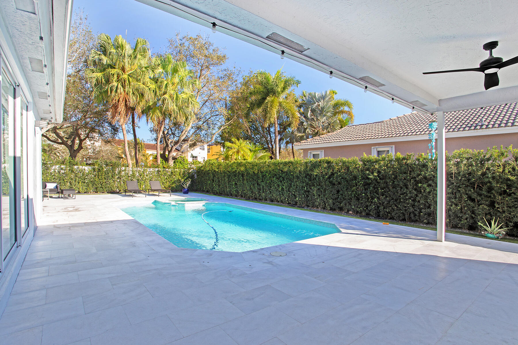 PEMBROKE FALLS - PHASE 1 - Residential Lease