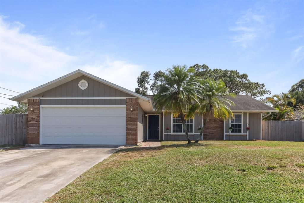 Photo of 3607 SW Bonwold Street, Port St Lucie, FL 34953 (MLS # R10870863)