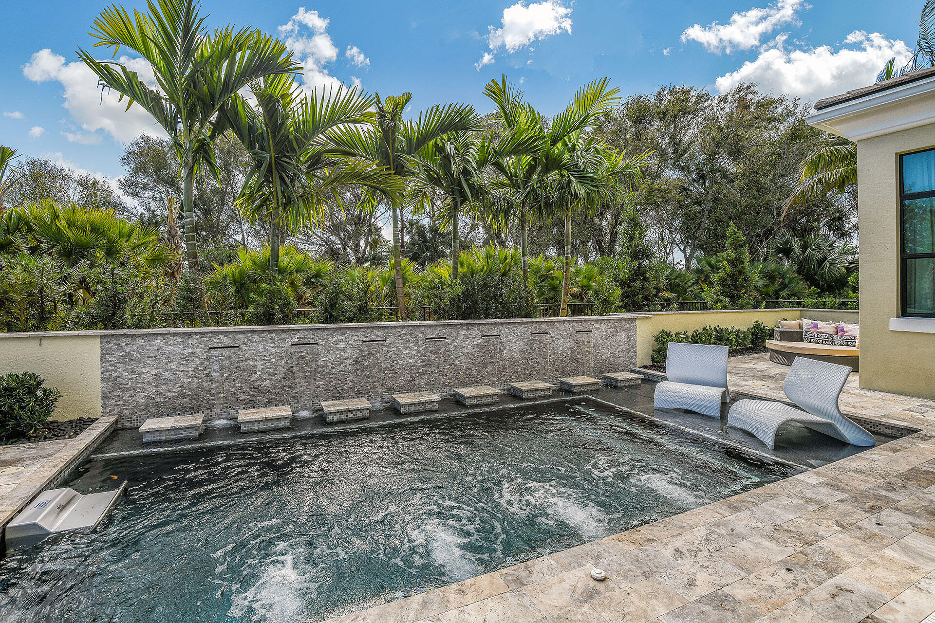 Artistry Palm Beach - Residential