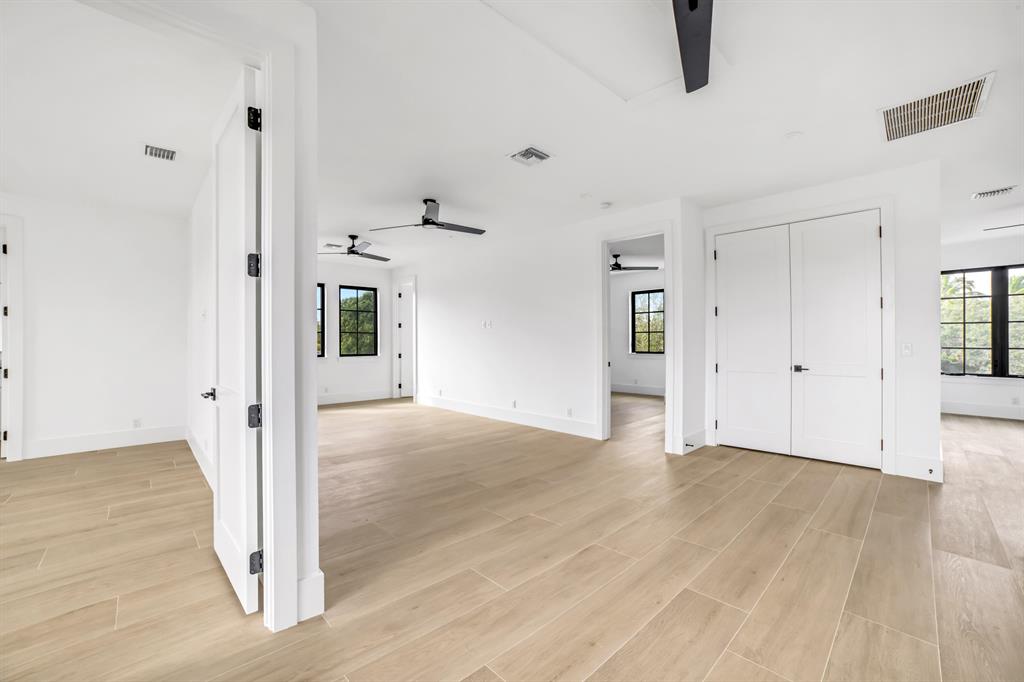 Tequesta Country Club - Residential