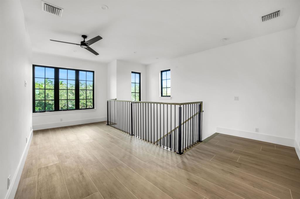 Tequesta Country Club - Residential