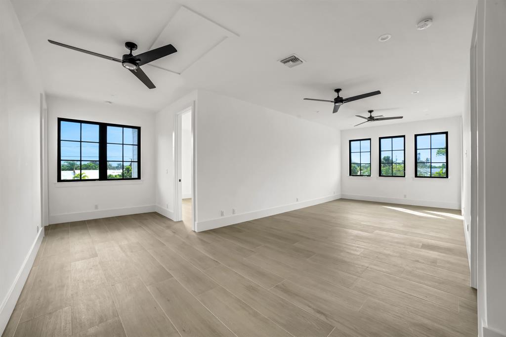 Tequesta Country Club - Residential