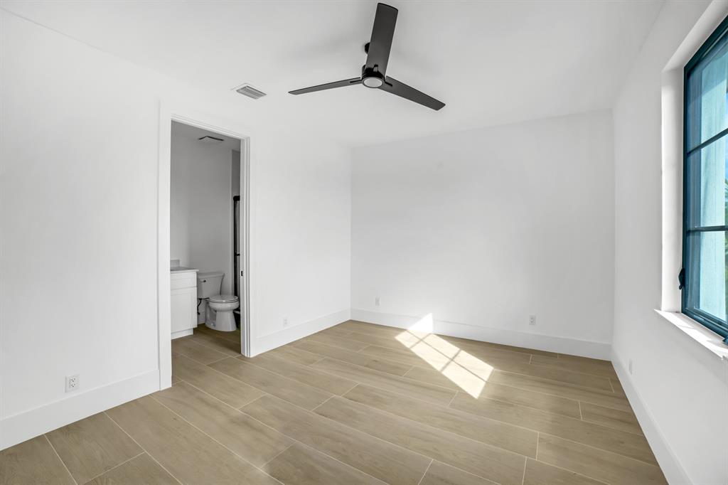 Tequesta Country Club - Residential