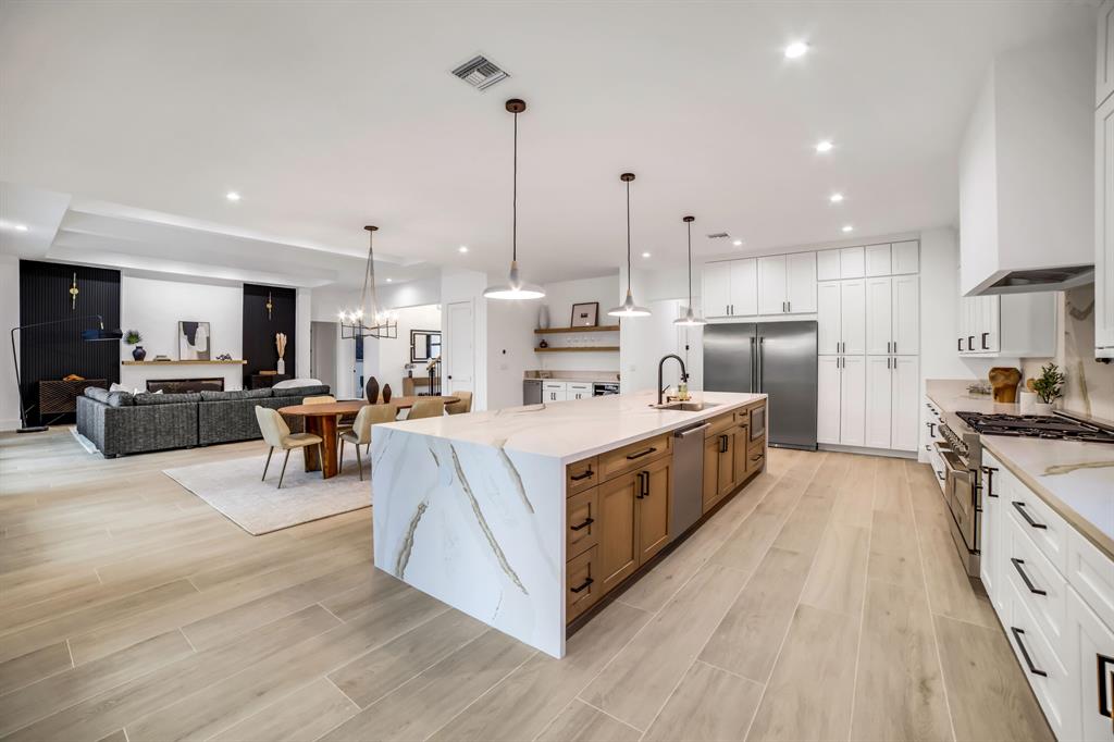 Tequesta Country Club - Residential