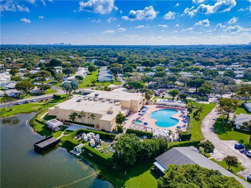 Lauderdale West 3 Sec 83- - Residential