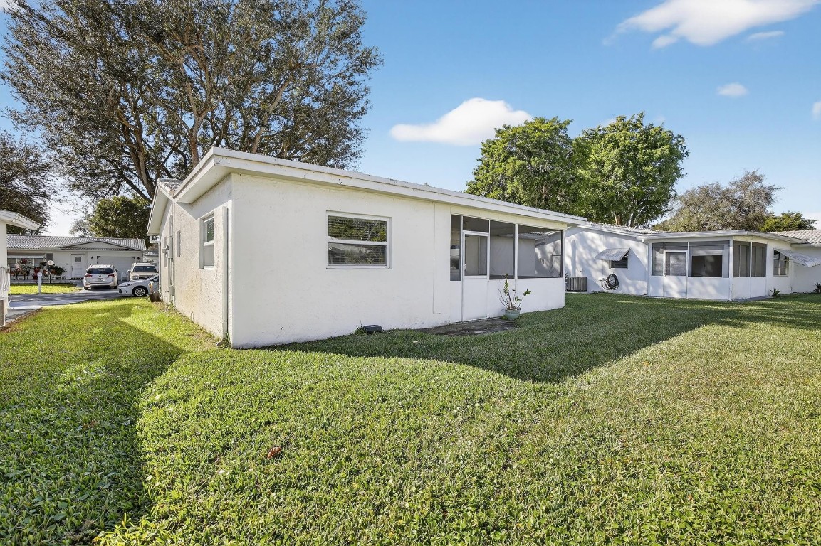 Lauderdale West 3 Sec 83- - Residential