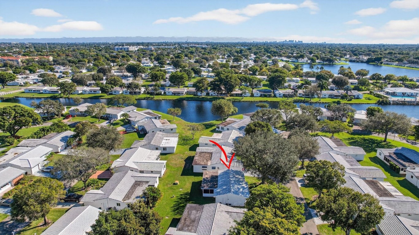 Lauderdale West 3 Sec 83- - Residential