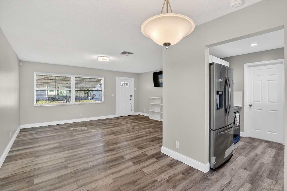 Lauderdale West 3 Sec 83- - Residential