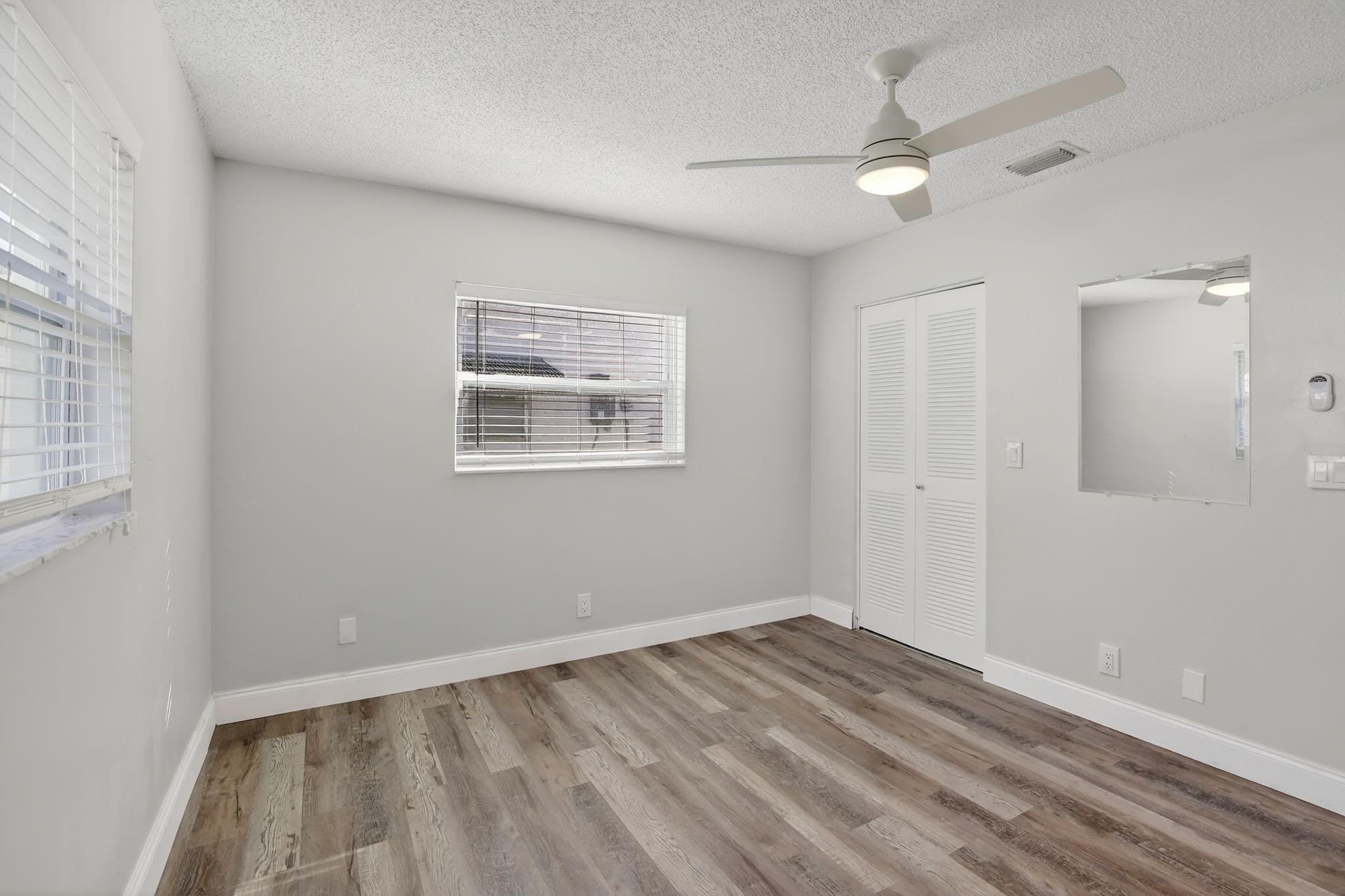 Lauderdale West 3 Sec 83- - Residential