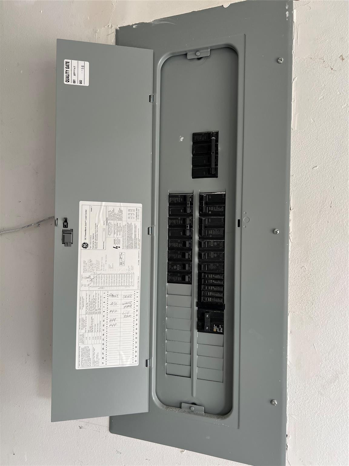 Lauderdale West 3 Sec 83- - Residential