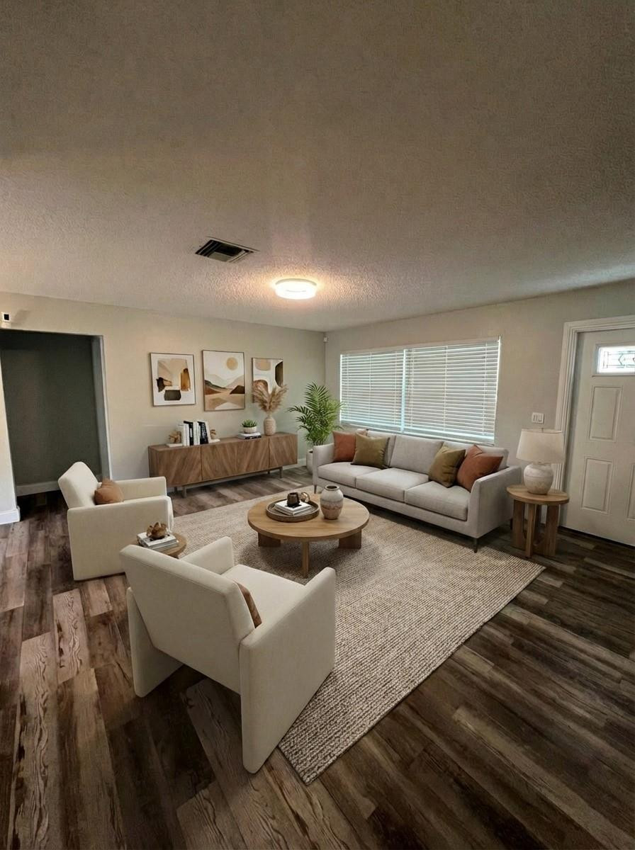 Lauderdale West 3 Sec 83- - Residential