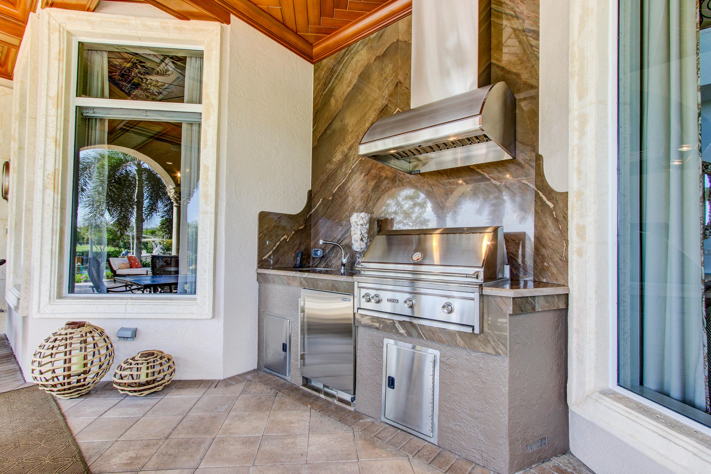 HARBOUR ISLES - Residential