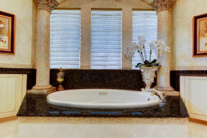 HARBOUR ISLES - Residential