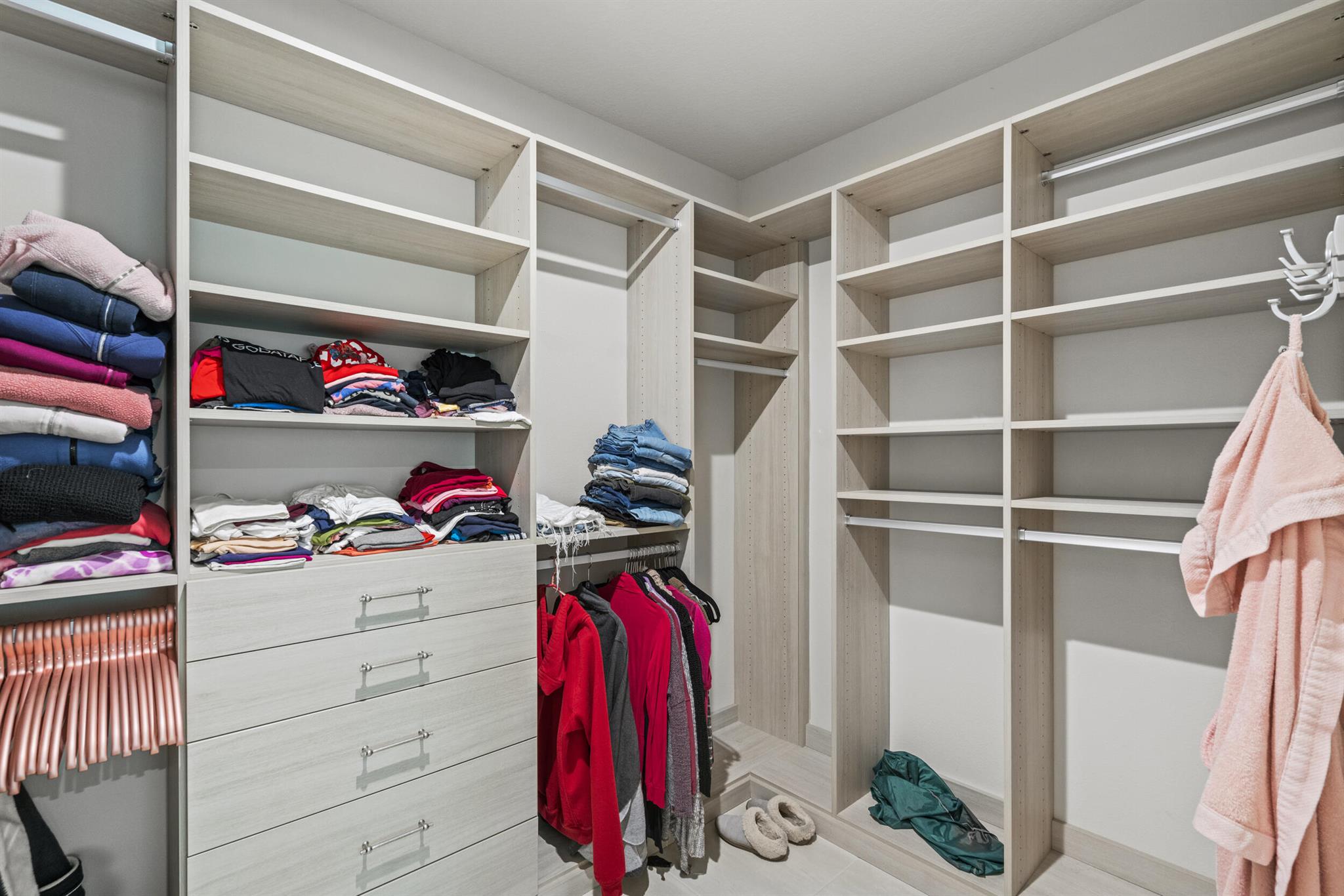 Fort Pierce, Florida 34981, United States, 3 Bedrooms Bedrooms, ,2 BathroomsBathrooms,Residential,Pending,209616